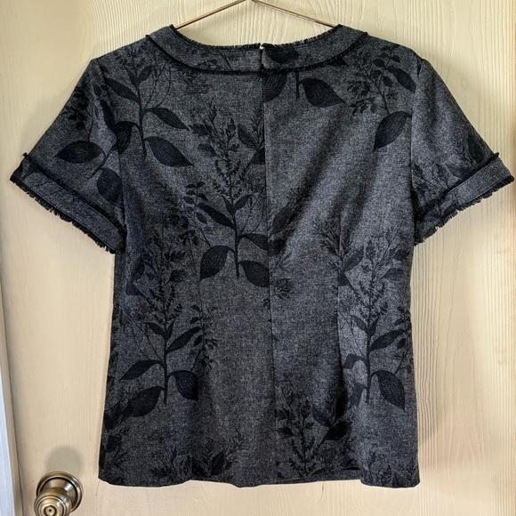 Banana Republic mixed wool, dark grey, fitted, floral shirt - Picture 3 of 3